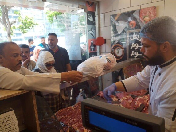 وزارة التموين: تخفيضات 15 و20% على أسعار اللحوم والدواجن بمنافذ الشركة القابضة وزارة التموين: تخفيضات 15 و20% على أسعار اللحوم والدواجن بمنافذ الشركة القابضة