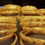 تراجع سعر الذهب اليوم الخميس 26 يونيو 2025 بختام التعاملات في أسواق الصاغة، حيث وصل سعر الذهب عيار 21 إلى 4695 جنيهًا للبيع، و4670 جنيهًا للشراء.
